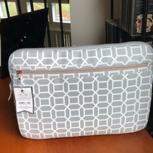 Studio C - Oh Geo Laptop Sleeve - Gray